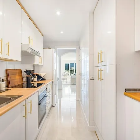 Апартаменты Amazing With Sea View In Puerto Banus