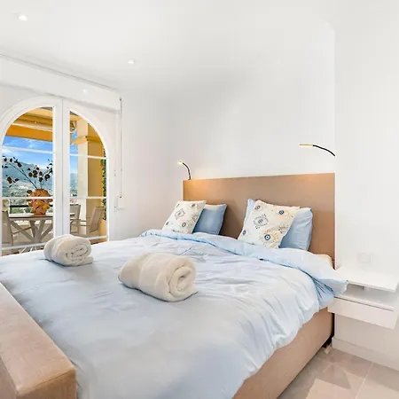Amazing With Sea View In Puerto Banus Marbellac