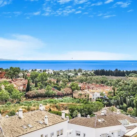 Amazing With Sea View In Puerto Banus Apartament