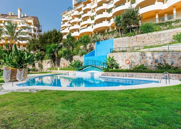 Amazing With Sea View In Puerto Banus
