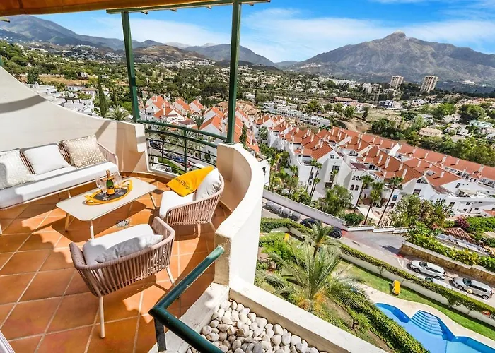 Amazing With Sea View In Puerto Banus *